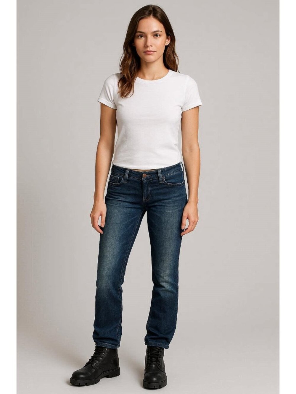 Bluenotes Low Rise Ashley Faded Jeans Size 29/32 (Sz 8) Slim Fit w Stretch